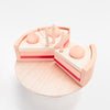 Cake on a stand / Pink