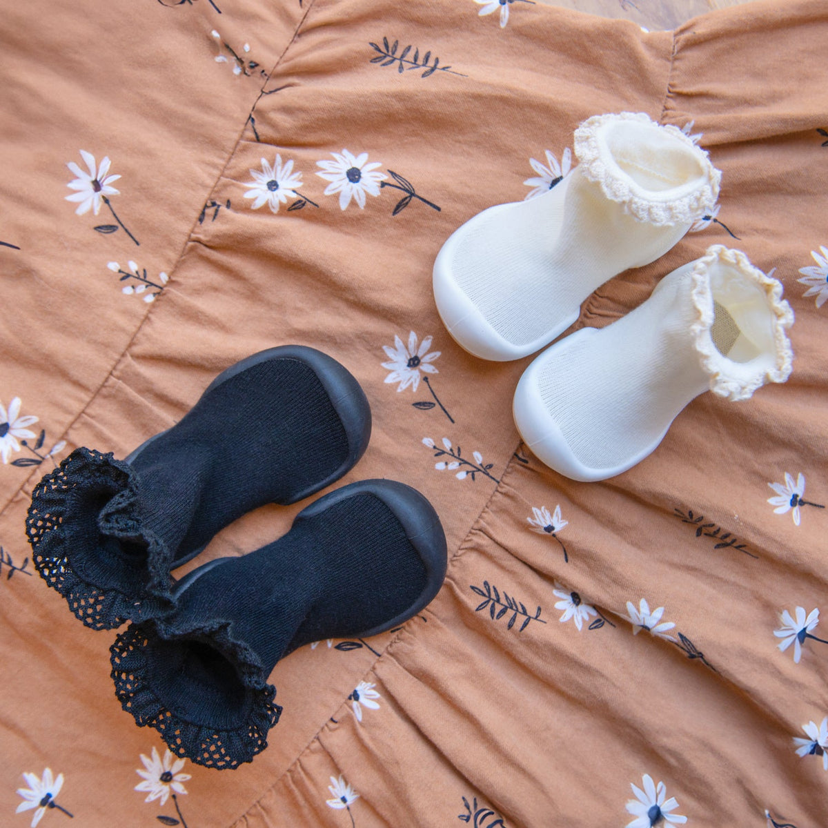 Lace Trim | Ruffle Baby Shoes